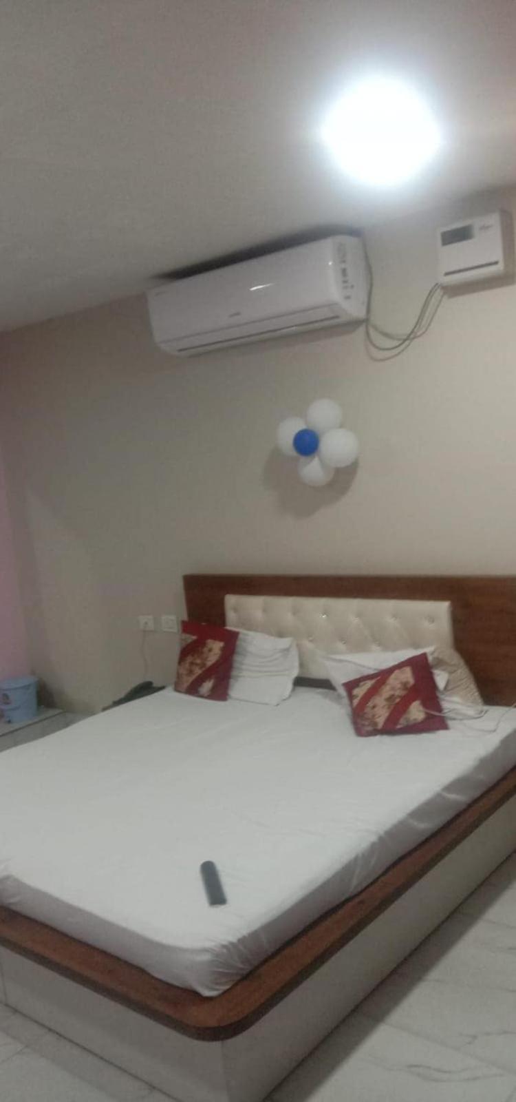 Hotel O The Paris Hotel Palwal Exterior photo